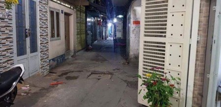 NHÀ QUẬN TÂN BÌNH 30M2 ĐANG CHO THUÊ GẦN 10TR/THÁNG GIÁ 3.2 TỶ