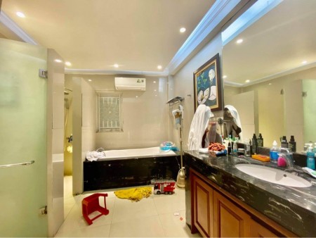 BÁN ĐẤT TẶNG NHÀ. CỔ NHUẾ 50m2. 4 TẦNG. GIÁ CHỈ 3 Tỷ hơn.