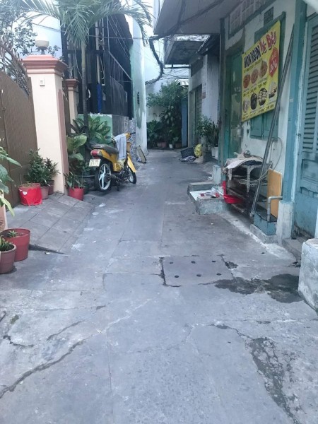 MTH Ngay ngã tư Q1, Q3, Q10 Điện Biên Phủ