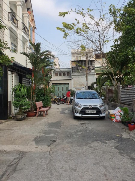 Trung tâm Gò Vấp, Xe hơi vào nhà. Nhà đẹp nở hậu. Nhỉnh 5 tỷ