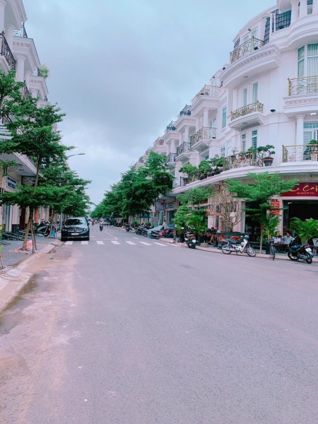Căn bìa 2 mặt tiền Đường số 1, Khu Cityland Center, Nguyễn Oanh, Full nội thất, Sổ hồng