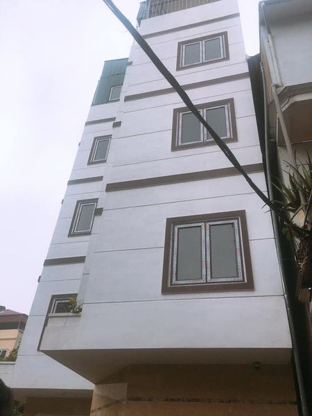 Nhà 5T Mới cứng lạc Long Quân, 34m2, MT 5.5m, Lô góc, Thoáng mát, Giá 3.6 Tỷ