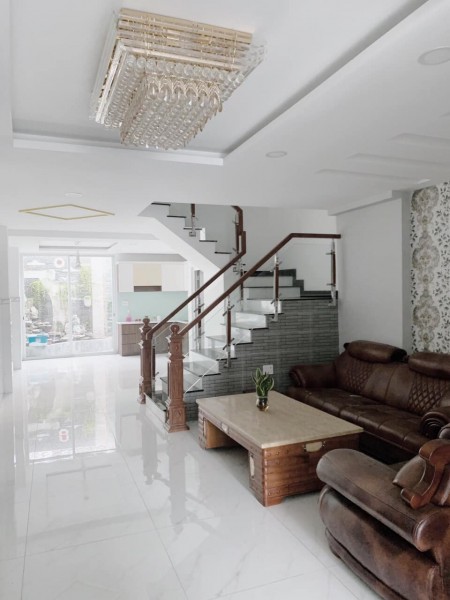 Bán gấp nhà Mặt Tiền Huỳnh Tấn Phát, P.Bình Thuận,Q7, Nhà mới 4 lầu, 95m2, chỉ 100 tr/m2!
