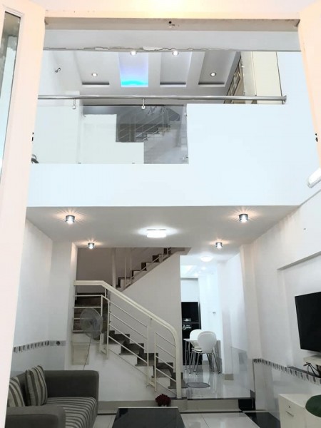 Bán Nhà Phú Nhuận HXH LÊ VĂN SỸ 70m(4,3 x 17m) Chưa đến 100tr/m2. Giá 7Tỷ