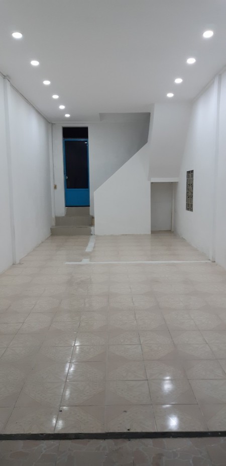 Nhà cho thuê nguyên căn (57 Hiền Vương, Q. Tân Phú)