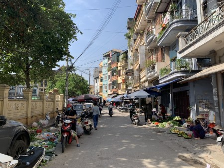 Bán nhà phố Nguyễn An Ninh, ôtô vào nhà 50m2 x 5T, giá nhỉnh 6 tỷ.