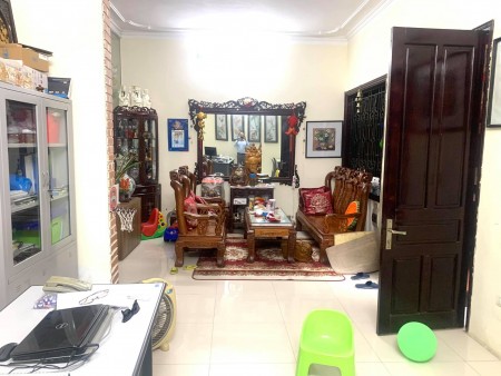 Bán gấp nhà phố Khương Trung diện tích 100m2 giá nhỉnh 6 tỷ để giải quyết vấn đề tài chính
