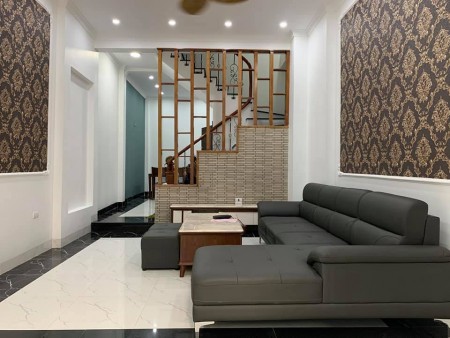 Chính chủ cần bán nhà Định Công trung tâm Hoàng Mai gần 50m chỉ 3.9 tỷ đẹp như khách sạn.