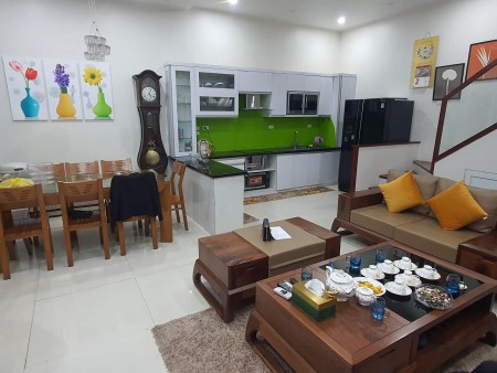 Võ Thị Sáu nhà đẹp ngõ thông 60m 5tang mt 3.8