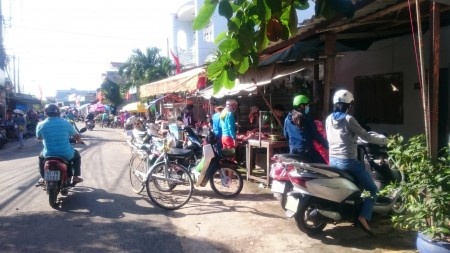Tôi cần bán gấp nhà chính chủ tại trung tâm thị trấn Củ Chi