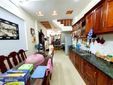 BÁN NHÀ THỤY KHUÊ TÂY HỒ 25 M X 5 TẦNG MẶT TIỀN 3.5 M GIÁ 3.4 TỶ NGÕ KINH DOANH