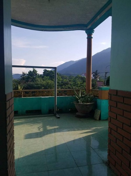 BÁN NHÀ NGHỈ NGÃ TƯ SU PHÌ, TÂN QUANG, HÀ GIANG 5 TẦNG, 15 PHÒNG