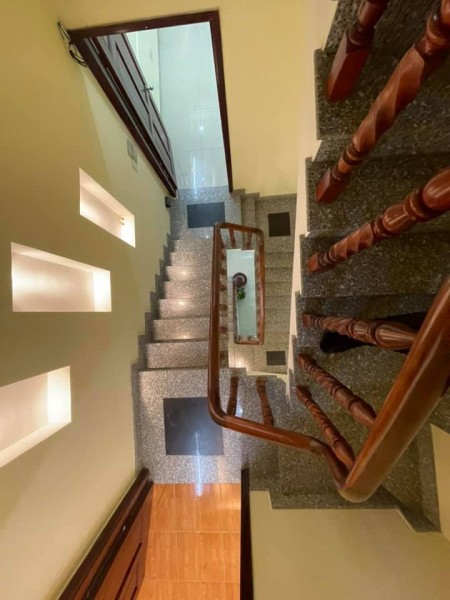 Bán gấp nhà 84m2 7 PN huỳnh tấn phát tân thuận đông quận 7 giá chỉ 5 tỷ 600 triệu