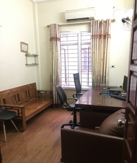 Nhà đẹp Kinh doanh, 60m2, oto gần nhà, giá chỉ nhỉnh 4 tỷ