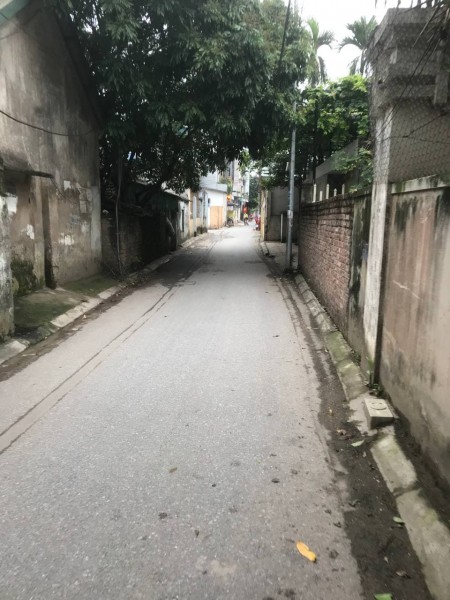 Bán nhà đường Bát Khối ô tô đỗ cổng 51m2 giá chỉ 4 tỷ. LH 0942347171