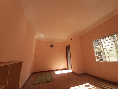Cho thuê nhà 5 tầng x 35 m2 ngõ 172 Đại Từ, Hoàng Mai