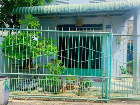Cần bán gấp căn nhà cấp 4 tại XTS 8 - Hóc Môn, 780 Tr, shr.