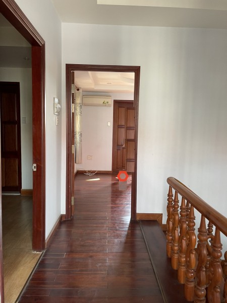 Đi đến slide 8