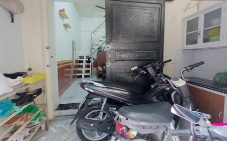 Bán nhà Lê Đại Hành, 3 tầng, DT 35m2, Sát mặt tiền, giá 4,3 tỷ