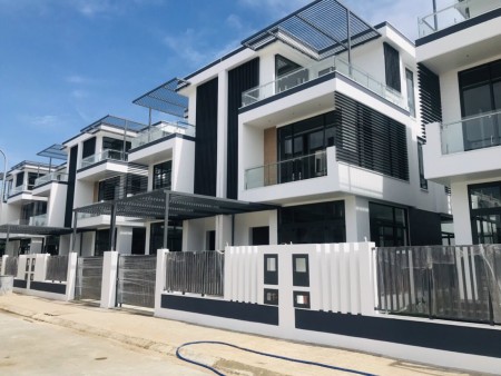 BÁN CĂN GỐC BIỆT THỰ VƯỜN, QUẬN 9, 160M2 GIÁ 11 TỶ
