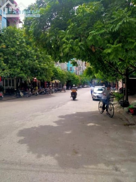 NHÀ RIÊNG,MẶT PHỐ HIẾM NHÀ BÁN, MỖ LAO, HÀ ĐÔNG, VỈA HÈ, CÂY XANH, KINH DOANH ĐỈNH