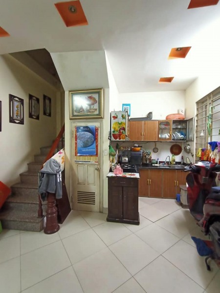 Bán nhà Khương Trung 5 tầng 30m2, giá 3.25 tỷ ở luôn