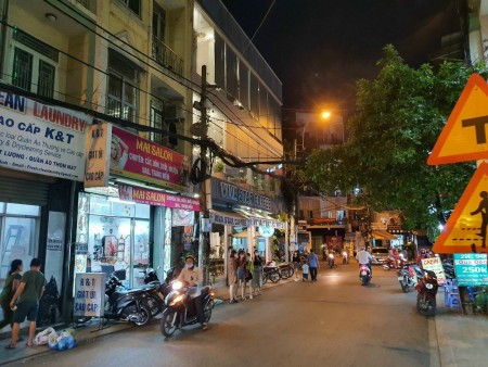 Cho thuê Nhà Mặt Tiền Tân Bình 3 lầu 4x7m kinh doanh.