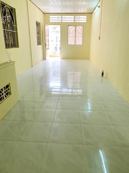Bán nhà đường Hòa Hảo Quận 10 37m2 3 lầu 7.1 tỷ.