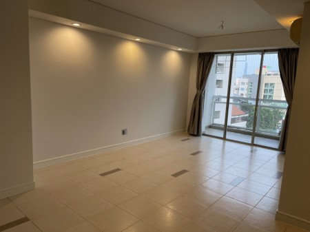 Cho thuê căn hộ 3 phòng ngủ/2WC nội thất cơ bản y hình tại Botanic Tower 15 Triệu tel 0942811.343 Tony