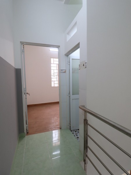 Bán nhà 1/ đường Khánh Hội, P4, Q4. Ngang 5.6m, giá 4ty8 TL
