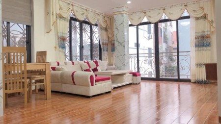 Cần bán Tòa Nhà Căn Hộ tho thuê, Nguyễn Văn Cừ, 157m2, 7 tầng, giá chỉ 21 tỷ
