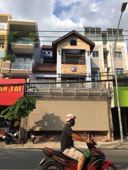 Mặt tiền đ.Phan Văn Trị ngang 6m ngay ngã 5 Bình Hòa