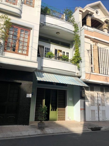 Bán nhà Tân Phú, Lê Thúc Hoạch 51m2, 2 tầng, giá 4,45 tỷ, LH 0766516891