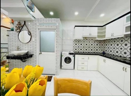 Cần bán nhà 3 tầng 35m2 Quận 10 đường Ngô Quyền 4.1 tỷ - 0798919986