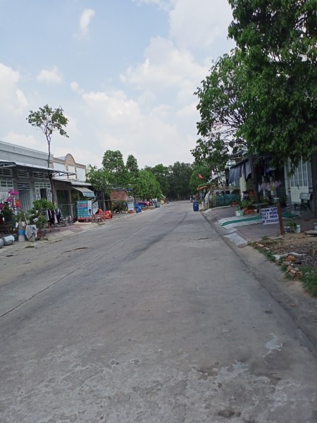 Cần bán gấp 2 miếng đất này ở Mỹ Phước 3, xây trọ phù hợp hoặc kinh doanh buôn bán