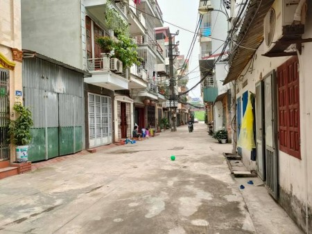 Chính chủ cần bán gấp nhà Ngọc Thụy, Long Biên, Hà Nội.