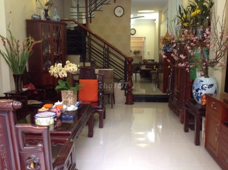 Nhà cho thuê nguyên căn 122/11 Phổ Quang, Phường 9, Quận Phú Nhuận - khu an ninh tiện làm vp công ty (nhà như hình)