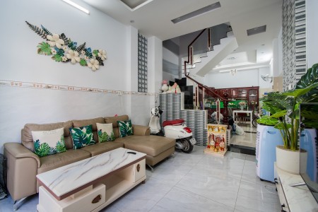 Cho thuê nhà nguyên căn nội thất đầy đủ
