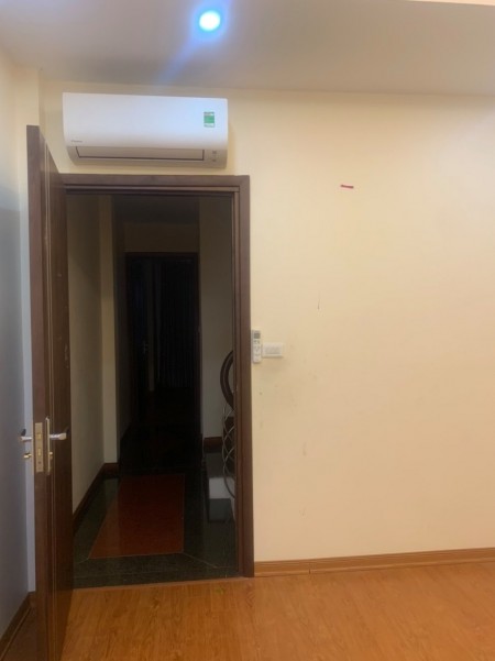 Bán nhà phân lô Ái Mộ 60m2 chỉ 5.9 tỷ.