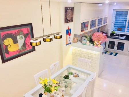 Bán nhà biệt thự mini, nhỉnh 6 tỷ, oto đỗ cửa quay đầu