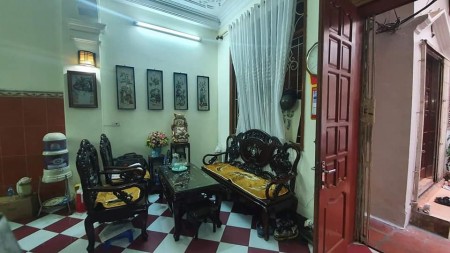 HAI BÀ TRƯNG QUẬN PHỐ HIẾM NHÀ BÁN GIAO THÔNG THUẬN LỢI Ở NGAY
