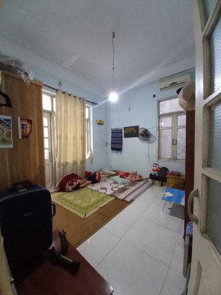Nhà Quan bề thế, thênh thang 50M2*3T Lê Thanh Nghị nhỉnh 3 tỷ