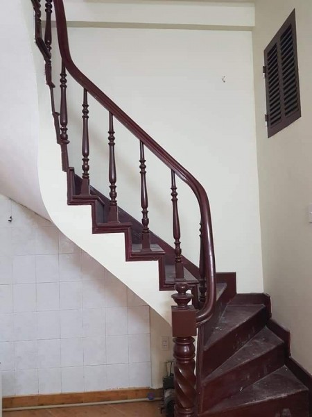 Bán nhà phố huế vị trí đắc địa 50m2,mặt tiền 3m 6 ty, 5 tầng