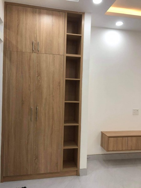 Bán nhà mặt tiền Phạm Văn Đồng Bình Thạnh 42m vuông giá chỉ 8.8 tỷ(thương lượng)