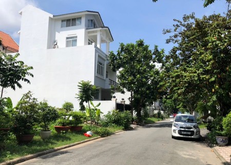 Cần bán 2 nền đất hẻm Lý Chiêu Hoàng, P. 10, Q. 6 giá 3.2 Tỷ, dt 100m2, sổ riêng, XDTD
