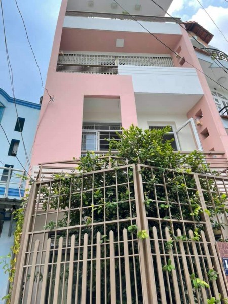 Nhà hiện đại 1 trệt 2 lầu Sân Thượng DT 200m2 Lạc Long Quân Q.Tân Bình 7.8 tỷ