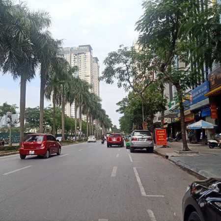 Bán đất Phố Nguyễn Hoàng, 3 ô tô tránh, vỉa hè, kinh doanh, 156m2, MT 6m, giá chỉ 148tr/m2