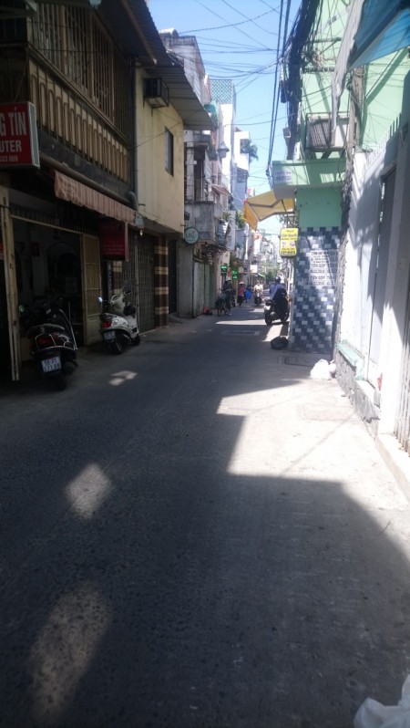 NHÀ QUẬN 10, HẺM XE HƠI, KHÔNG QUI HOẠCH, CHỈ 2TỶ5