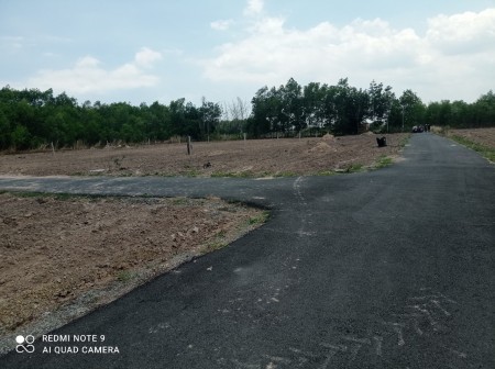 Bán gấp lô đất sau chợ hắc dịch