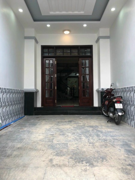 HXH, cách một căn ra mặt tiền, Tân Bình, 6,4 tỷ